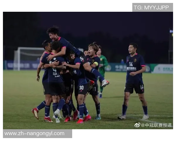 老虎大学与帕丘卡的激烈对决展现足球魅力与团队精神 老虎大学与帕丘卡的激烈对决展现足球魅力与团队精神